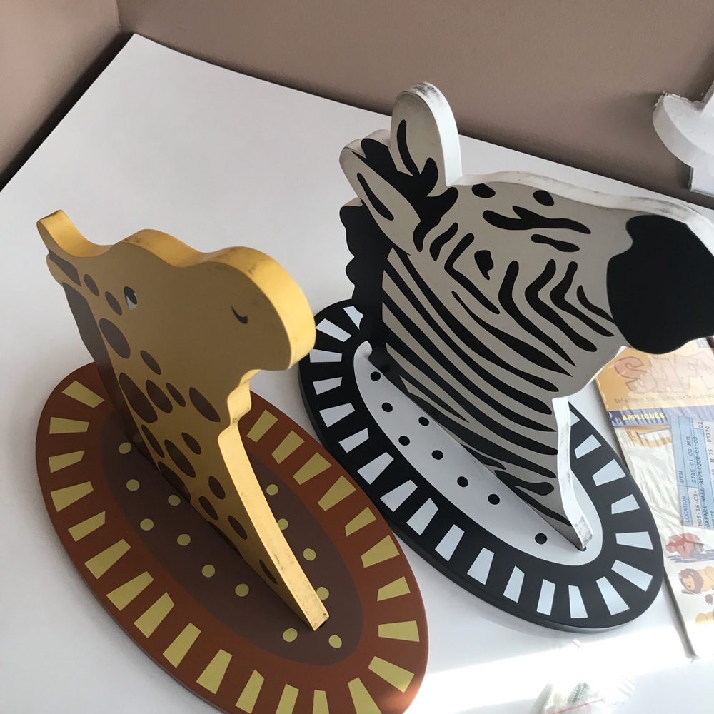 Zoo animal coat/robe children’s hooks